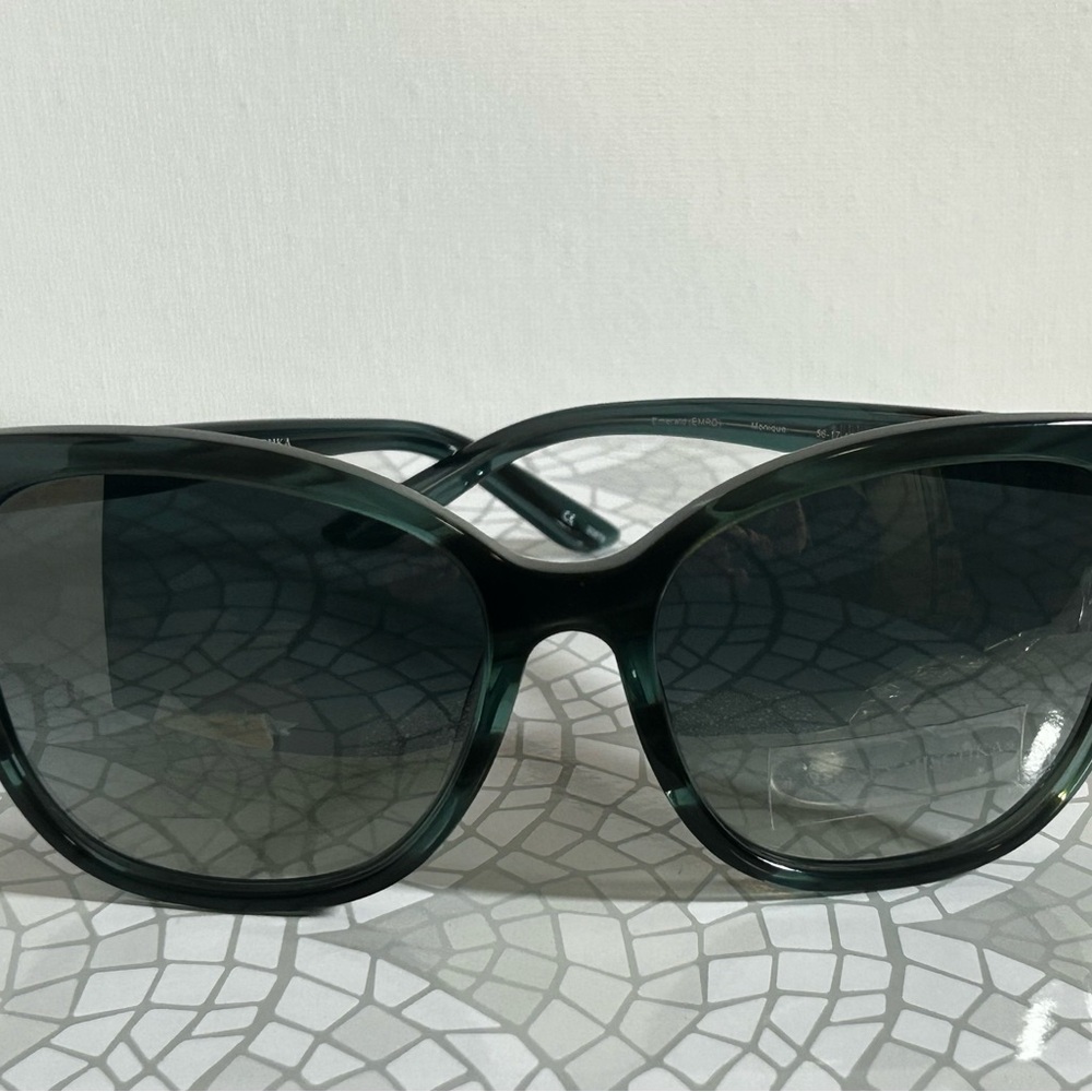 Stylish Black Sunglasses